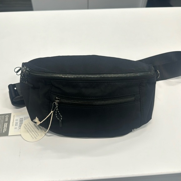 Vuori sling/belt bag-Black-OS-NWT - Picture 1 of 7